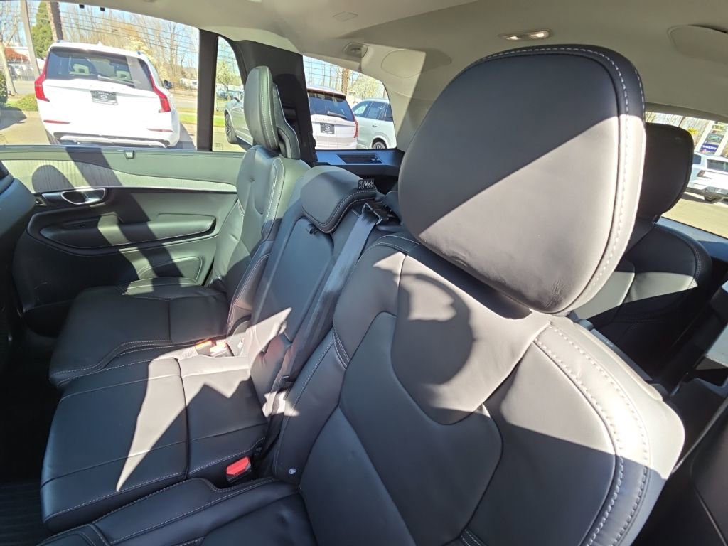 Certified 2025 Volvo XC90 T8 Ultra image 6