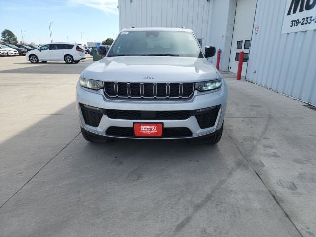 New 2026 Jeep Grand Cherokee Limited AWD/4WD image 7