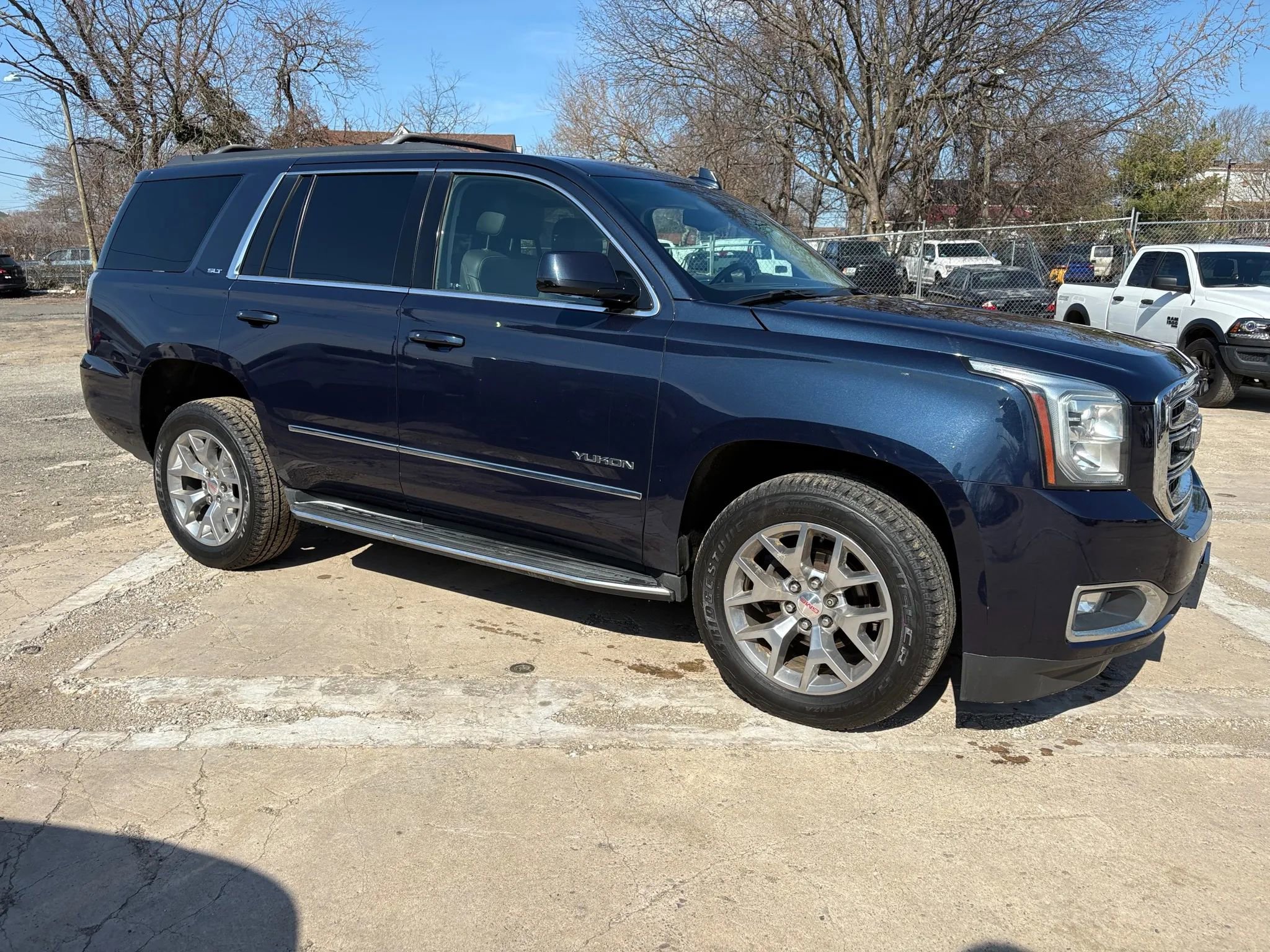 Used 2018 GMC Yukon SLT w/ Open Road Package image 4