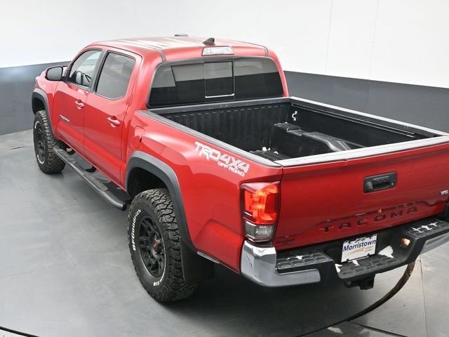 Used 2017 Toyota Tacoma TRD Off-Road w/ Tow Package (A/T) image 38