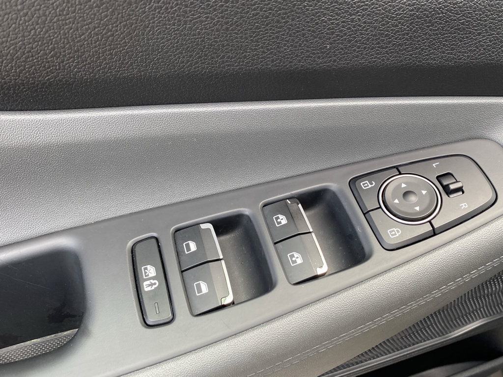 Used 2022 Hyundai Santa Fe SEL FWD image 18