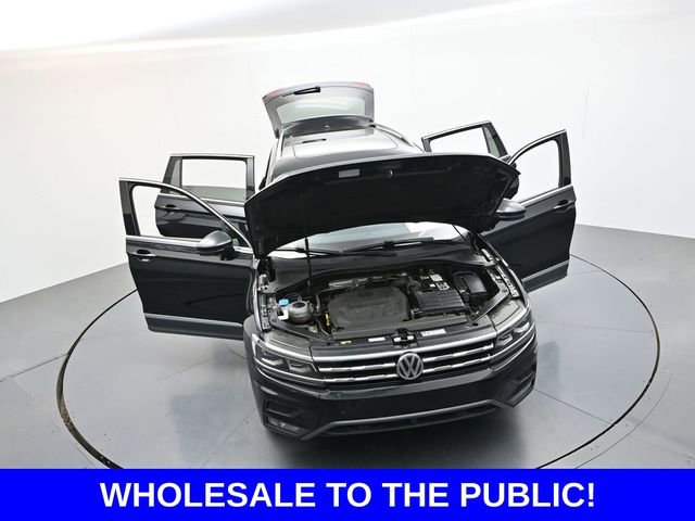Used 2018 Volkswagen Tiguan SEL Premium FWD image 35