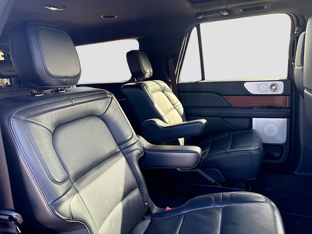 Used 2023 Lincoln Navigator L Reserve image 31