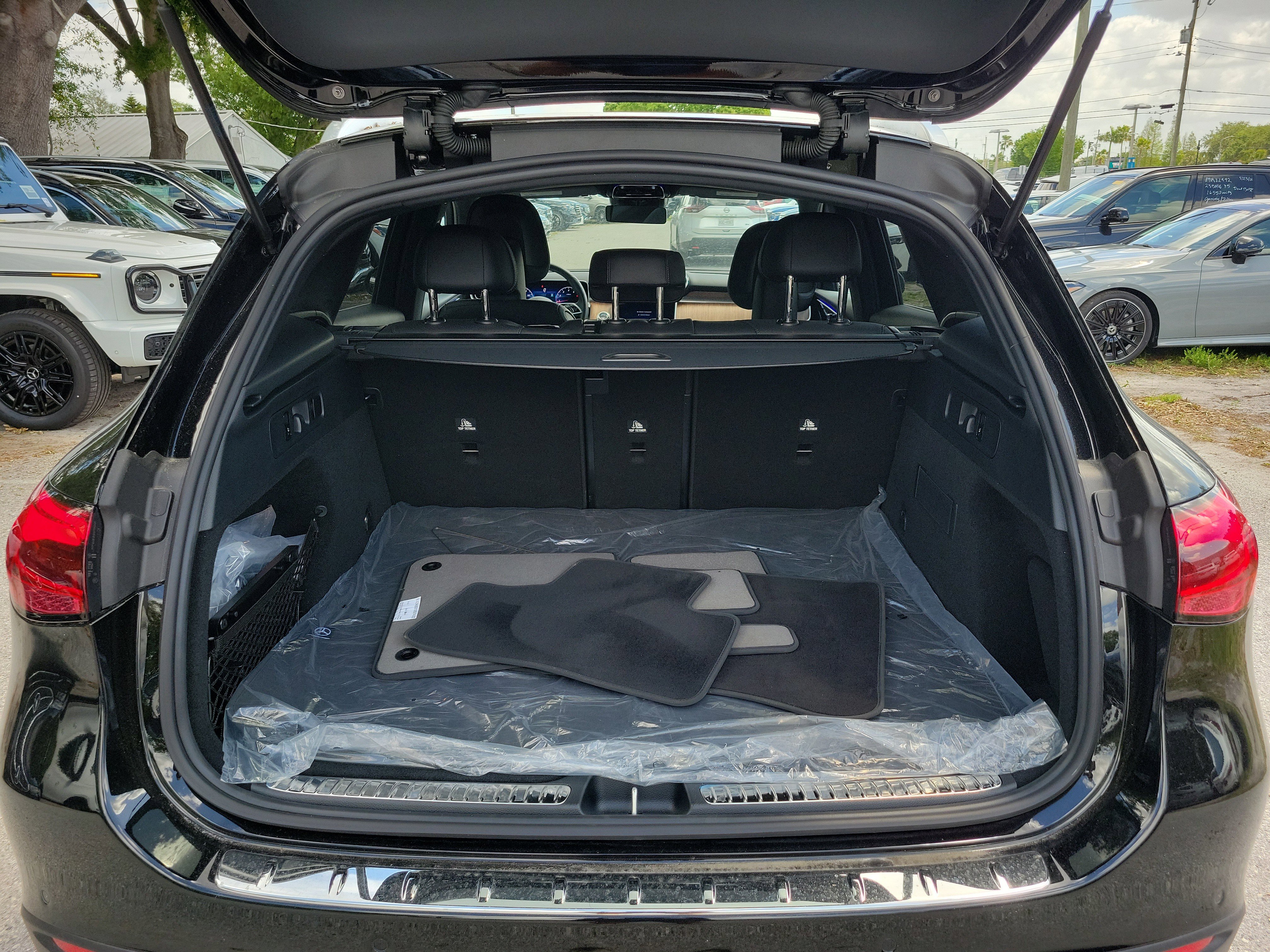 Certified 2026 Mercedes-Benz GLC 300 4MATIC image 9