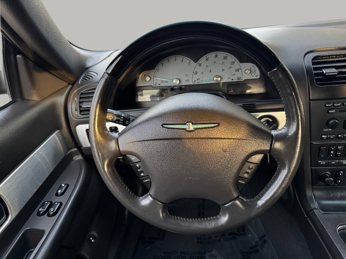 Used 2002 Ford Thunderbird Deluxe RWD image 22