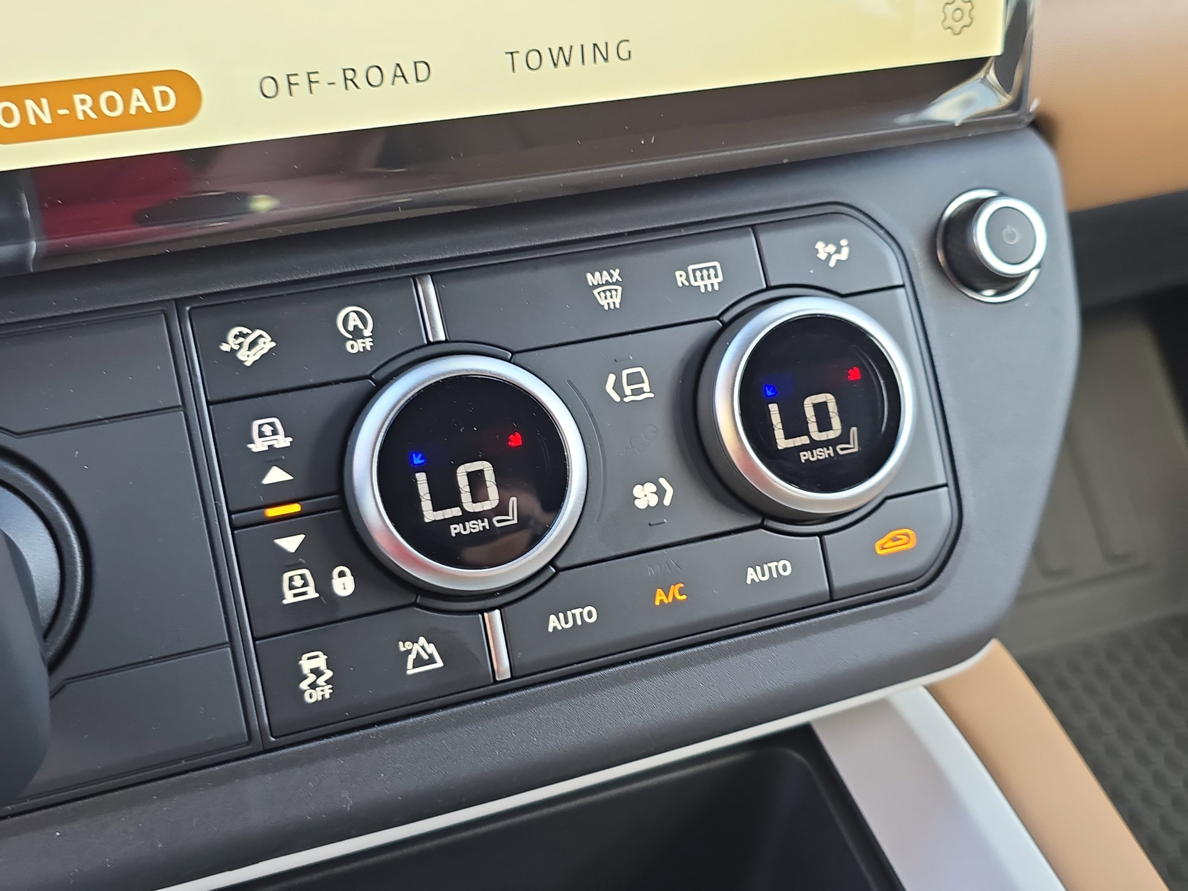 New 2026 Land Rover Defender 110 S image 23