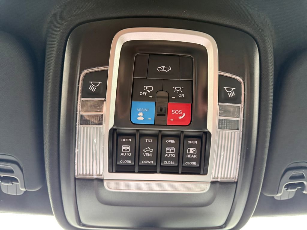 New 2026 RAM 1500 4x4 Crew Cab image 11