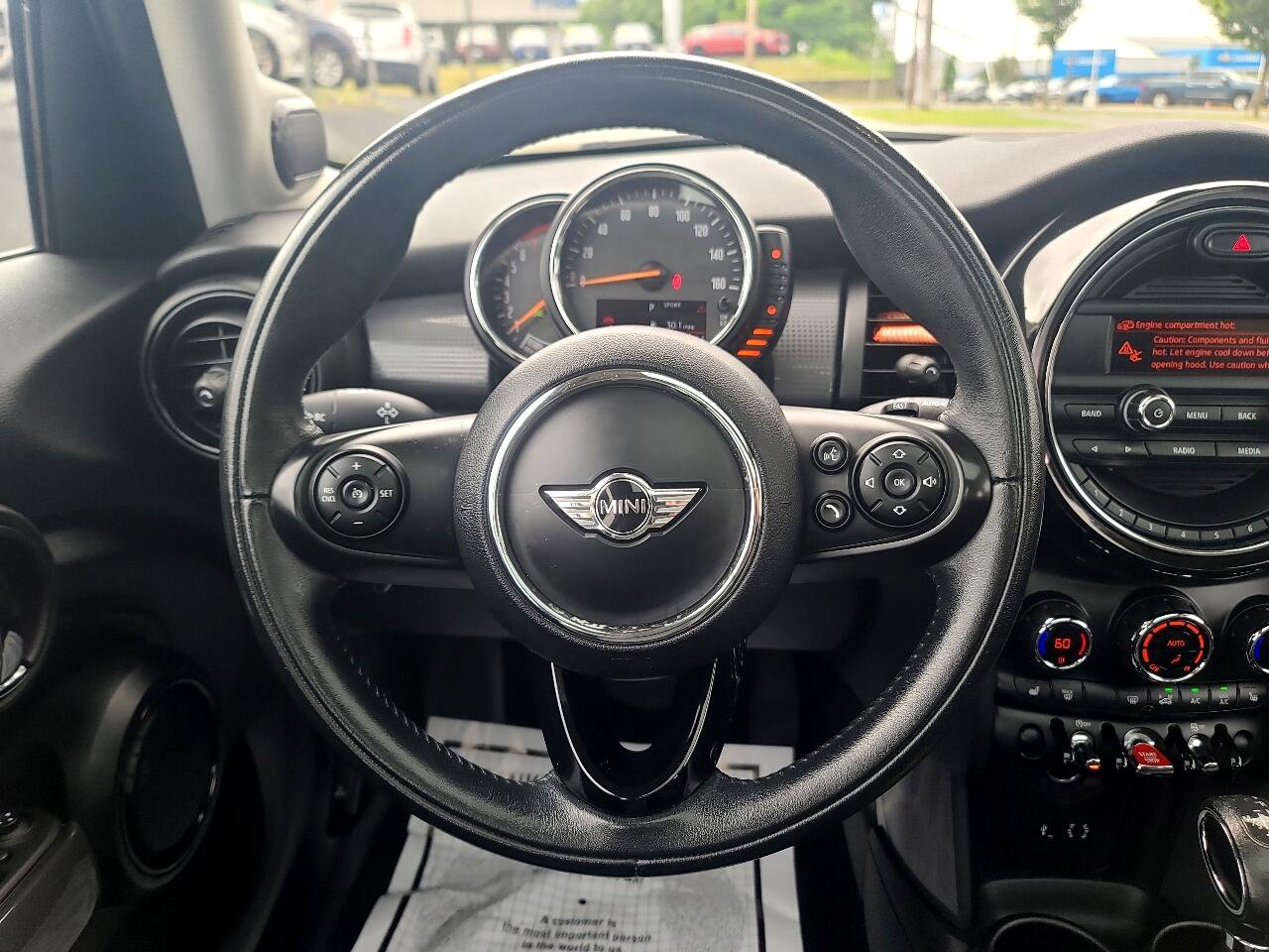 Used 2016 MINI Cooper 4-Door Hardtop image 15