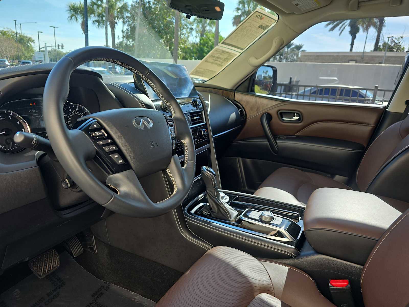 Certified 2024 INFINITI QX80 Premium Select w/ Cargo Package image 18