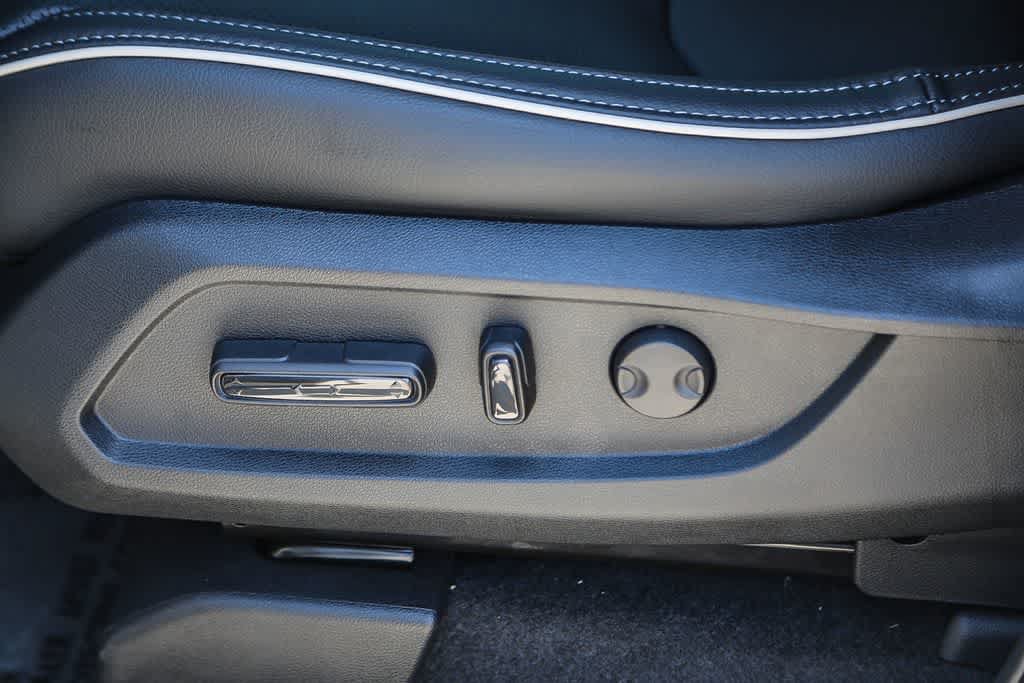 Used 2026 Honda Pilot Elite image 11