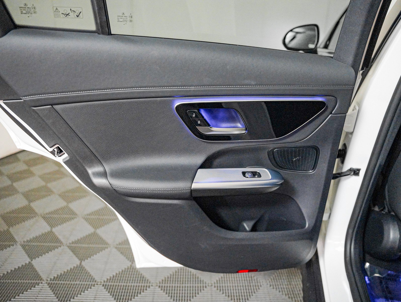 Certified 2024 Mercedes-Benz GLC 300 image 24