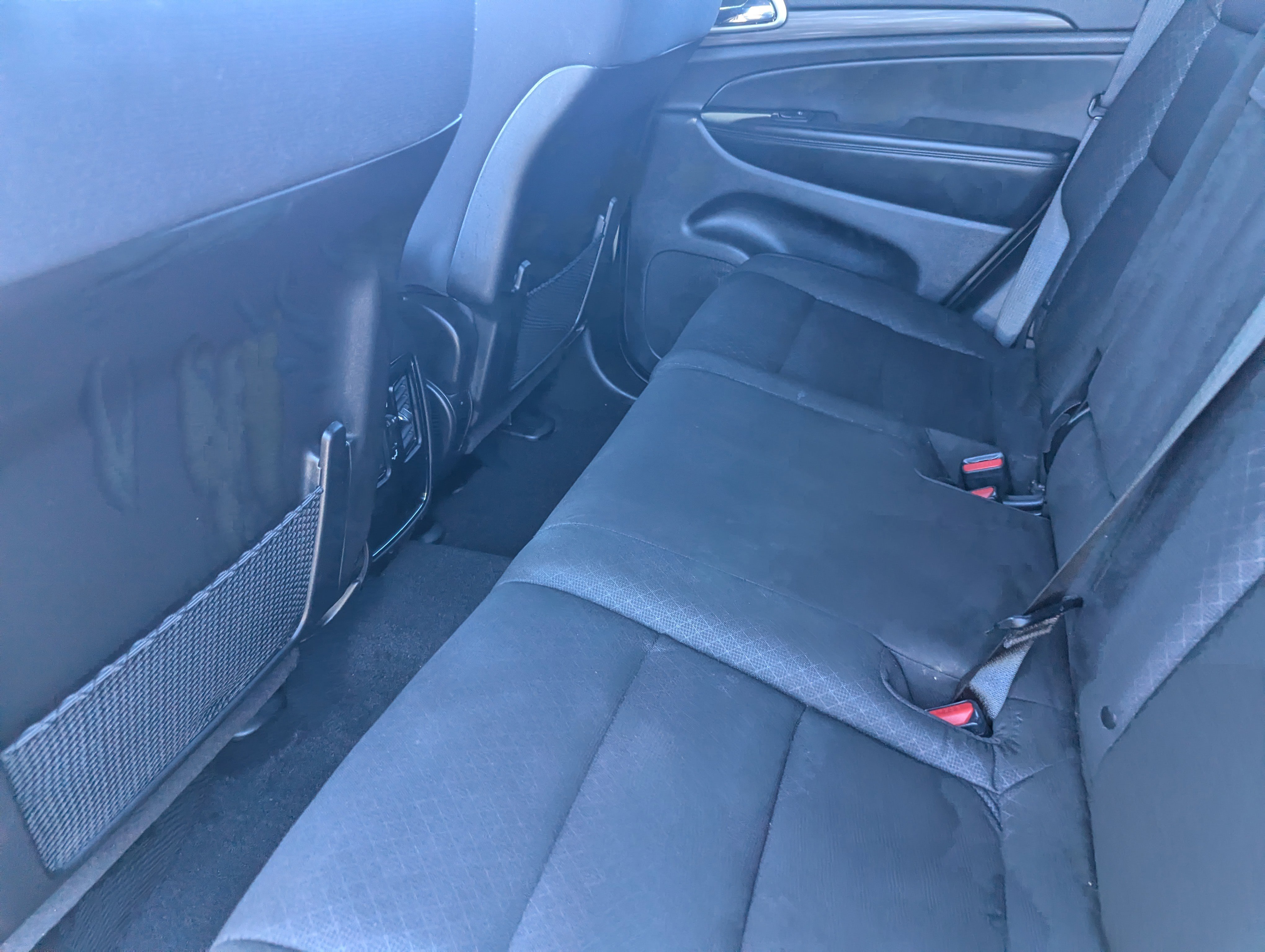 Used 2021 Jeep Grand Cherokee Laredo AWD/4WD image 14