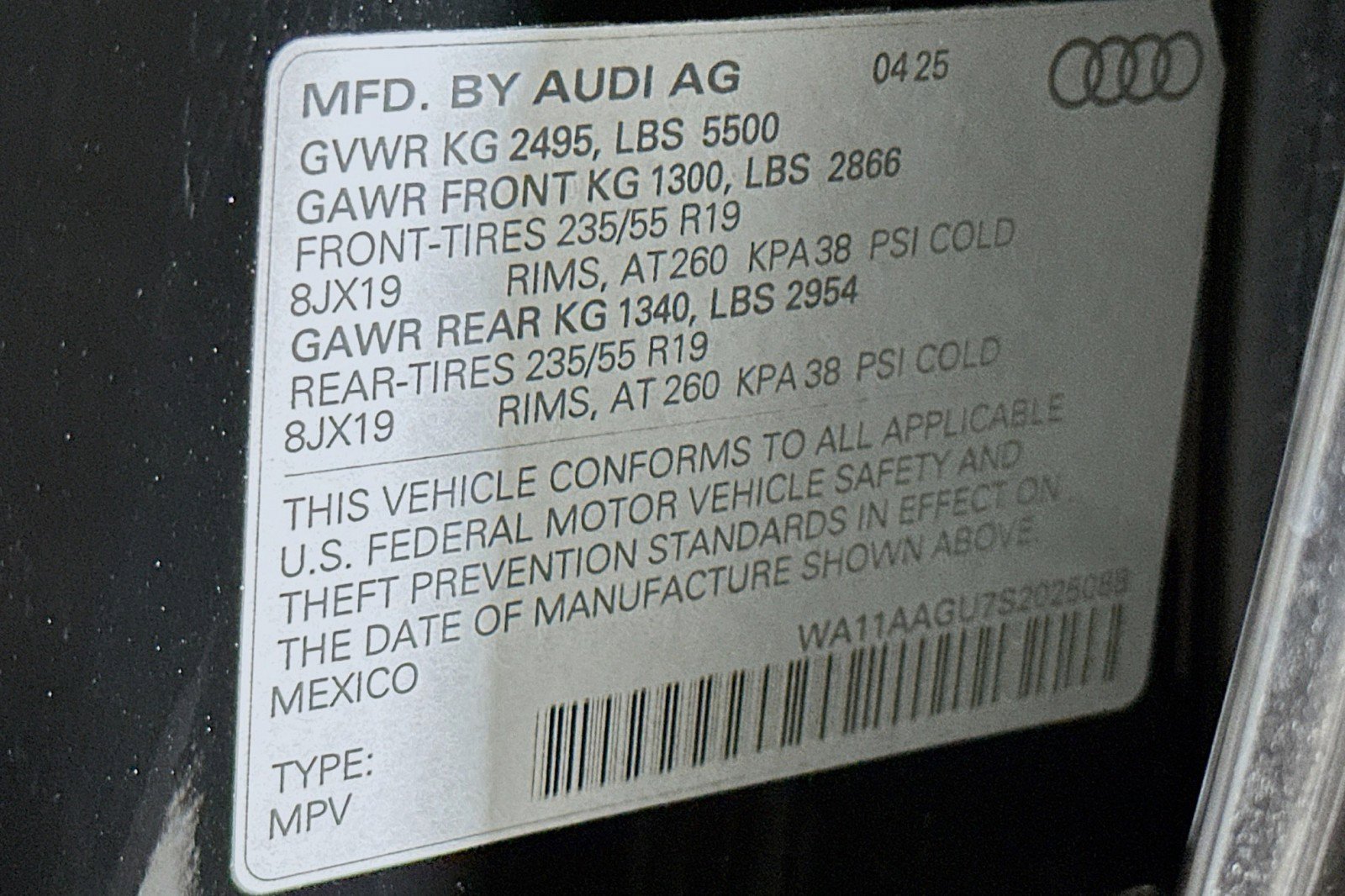 Used 2025 Audi Q5 Premium w/ Convenience Package image 24