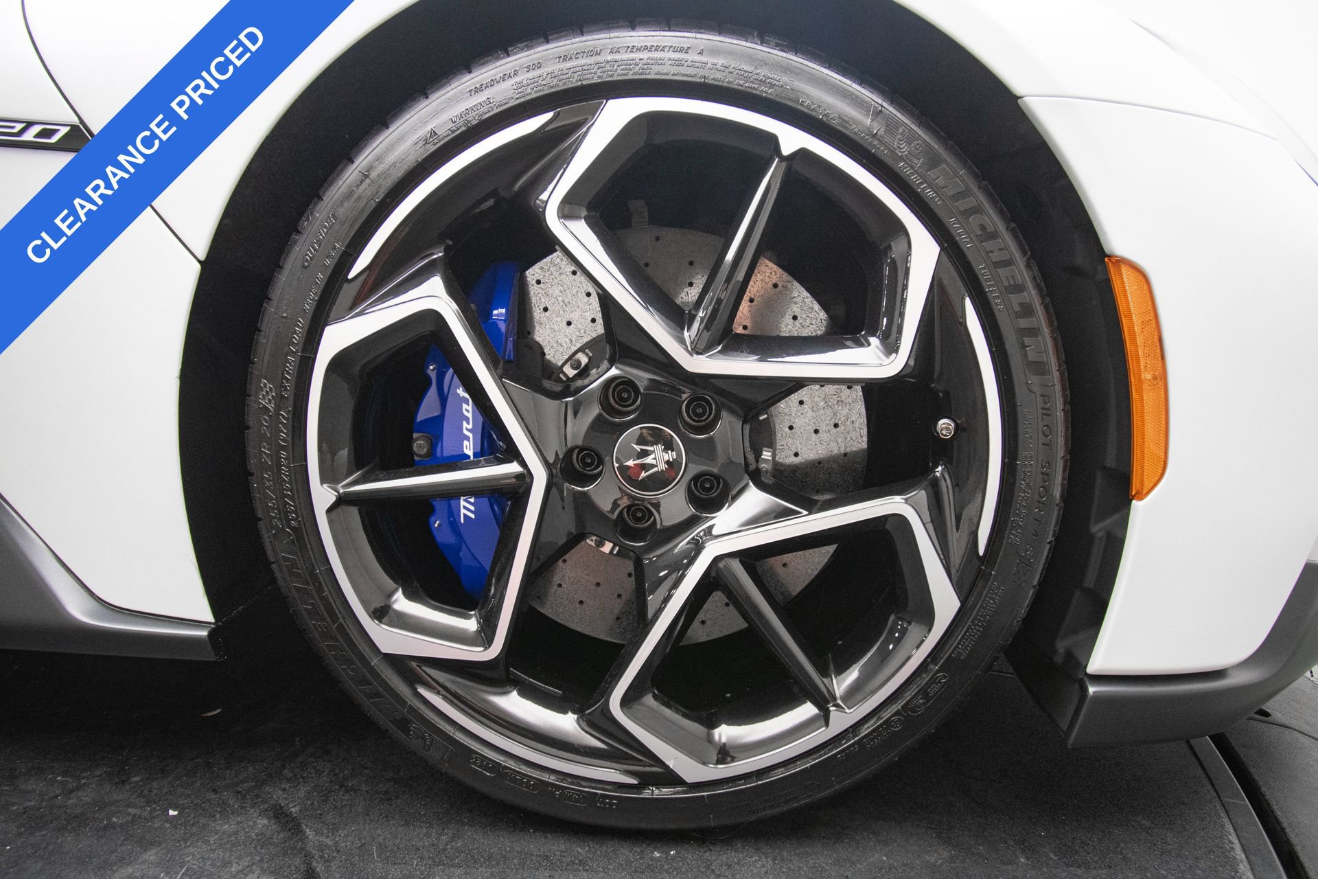 Used 2022 Maserati MC20 Coupe RWD image 47