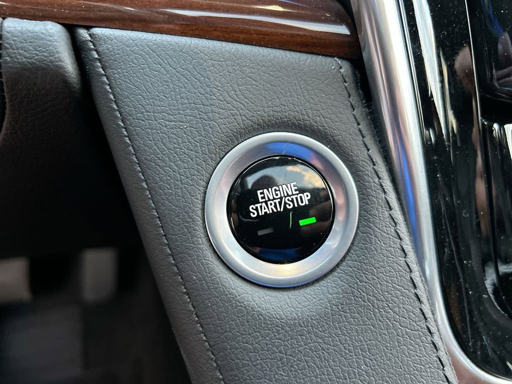 Used 2019 Cadillac Escalade Luxury w/ Escalade Sport Edition image 20