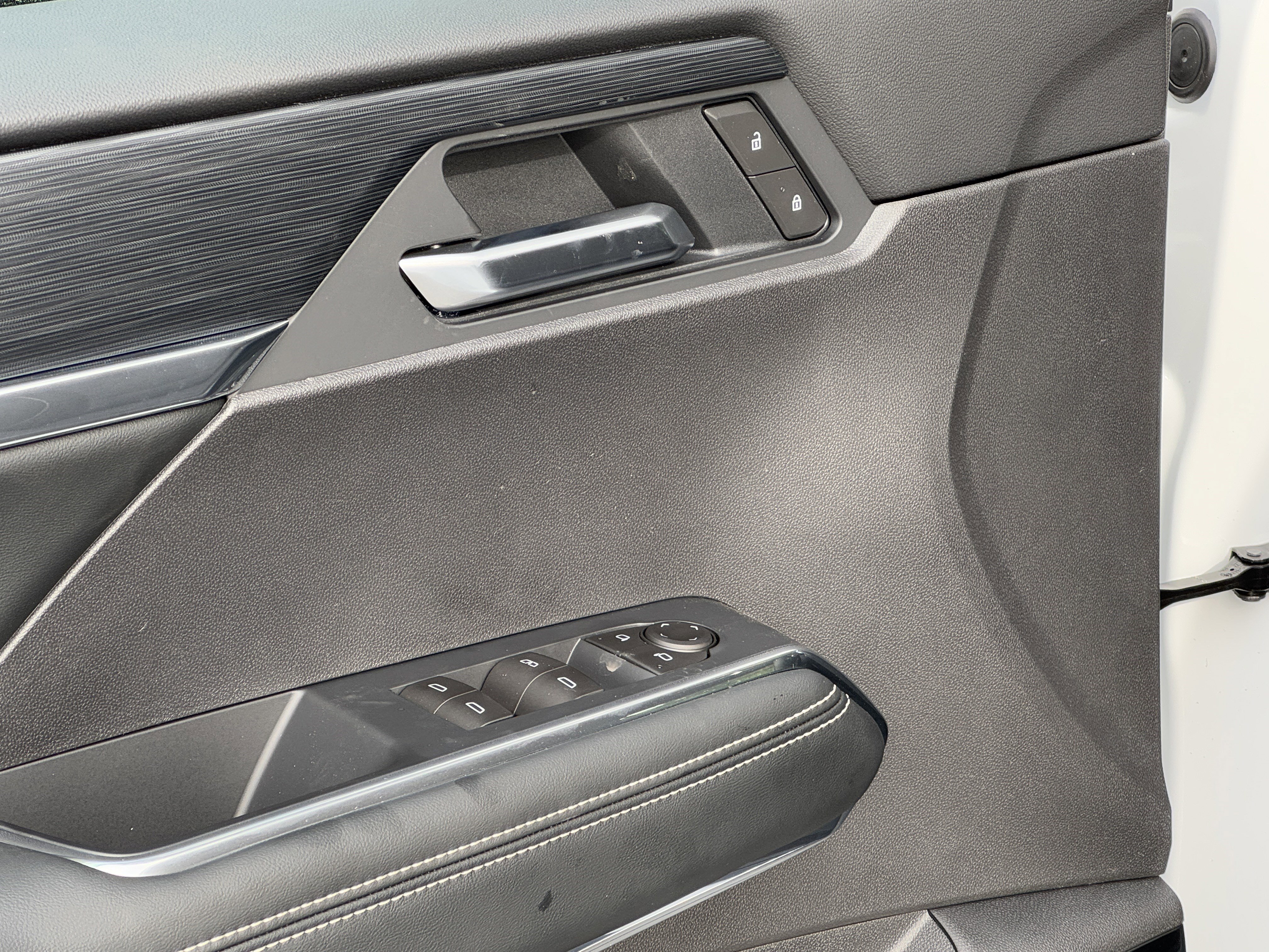 New 2026 GMC Acadia Elevation image 13