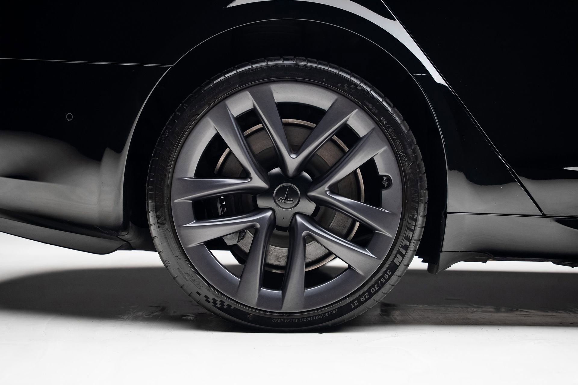 Used 2022 Tesla Model S Plaid image 35