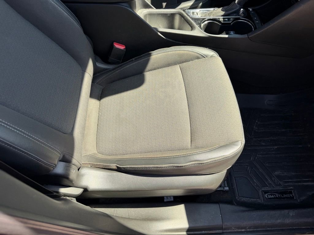 Used 2021 Buick Encore GX Select FWD image 17