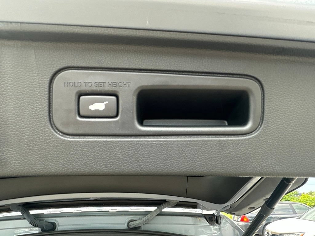 Used 2023 Honda Pilot TrailSport image 13