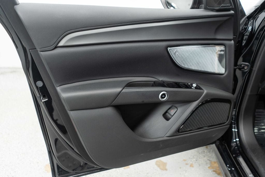 Used 2024 Maserati Grecale GT AWD/4WD image 14