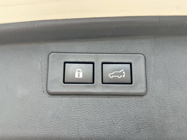Used 2023 Subaru Outback Touring XT AWD/4WD image 42