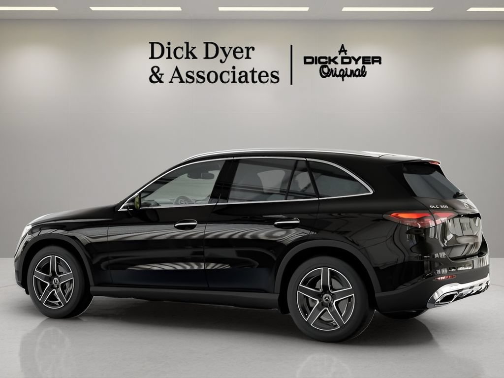 Used 2026 Mercedes-Benz GLC 300 image 26