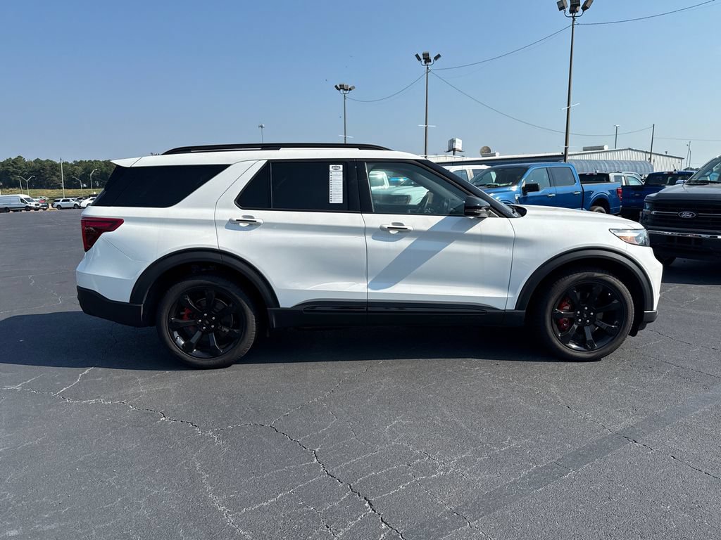 New 2024 Ford Explorer ST w/ Equipment Group 401A AWD/4WD image 2