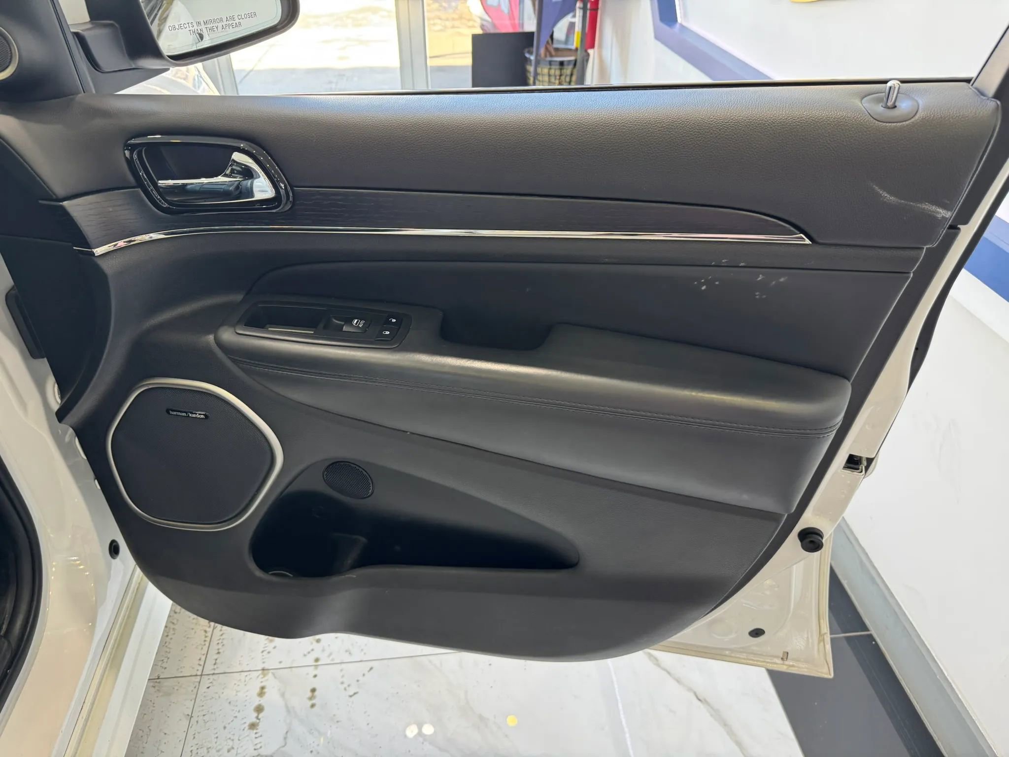 Used 2019 Jeep Grand Cherokee High Altitude AWD/4WD image 10