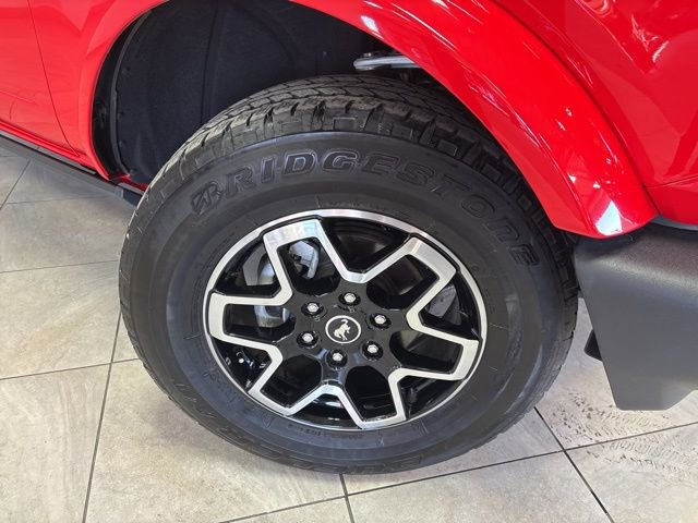 Used 2023 Ford Bronco Outer Banks image 5