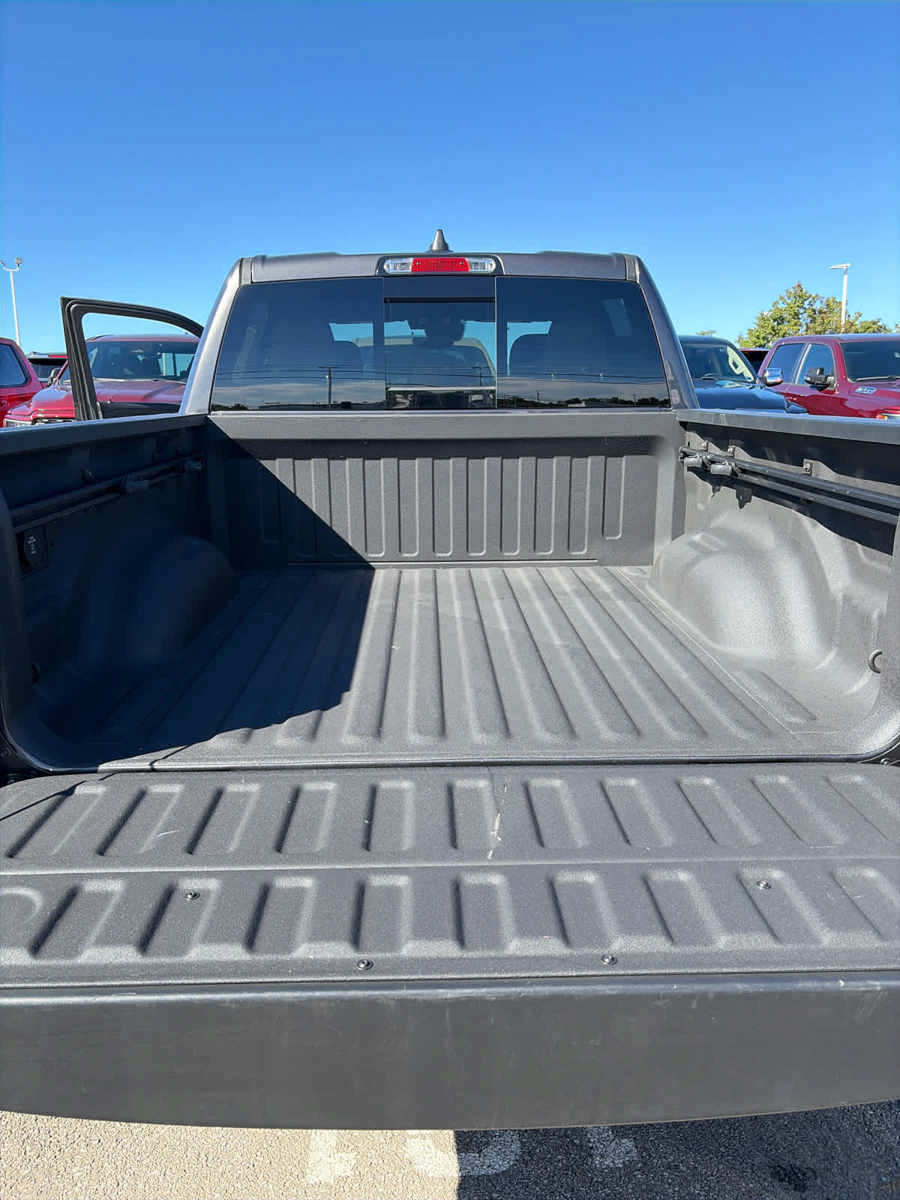 Used 2025 RAM 1500 Tradesman w/ Night Edition AWD/4WD image 34