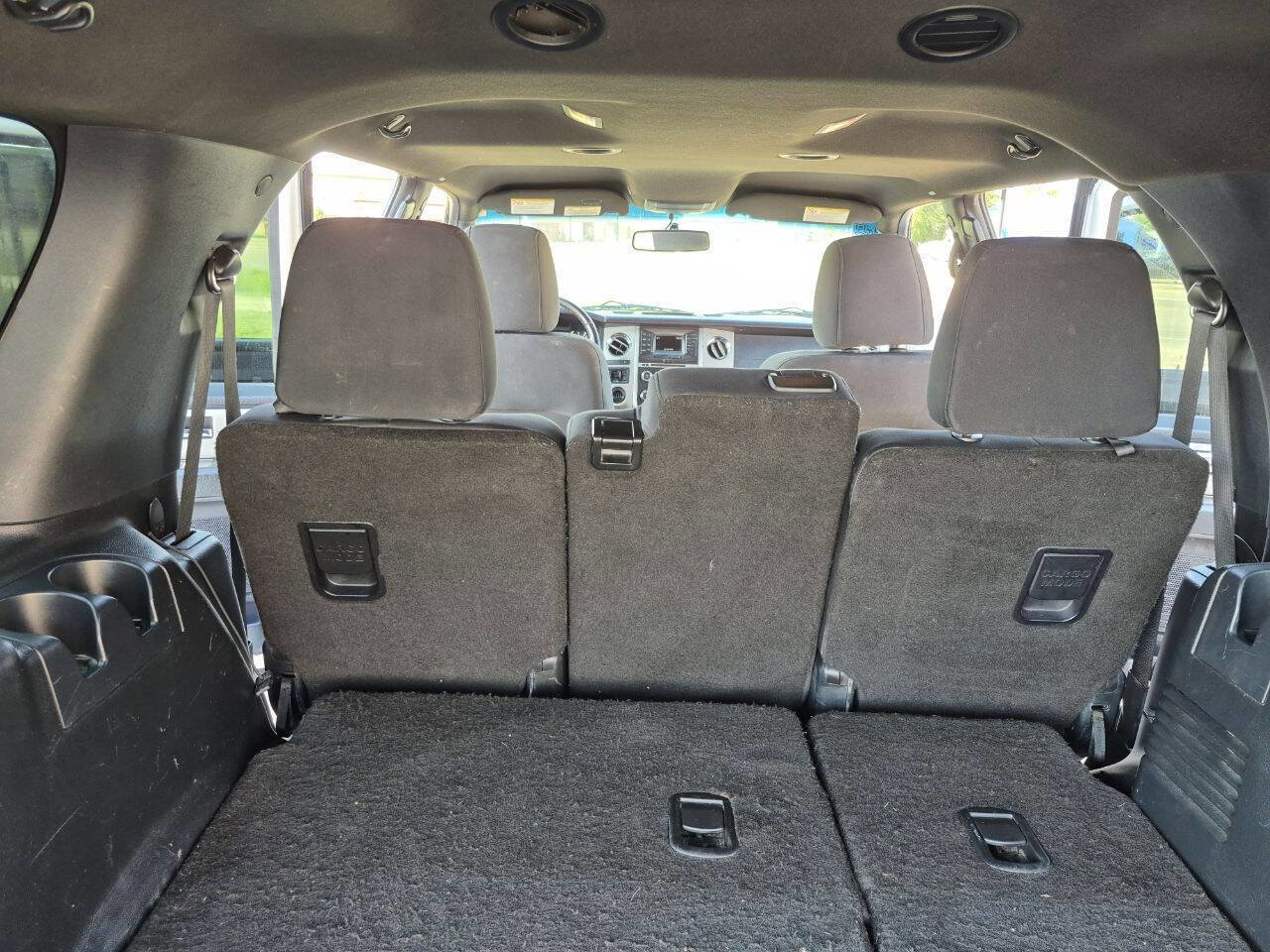 Used 2015 Ford Expedition XLT RWD image 18