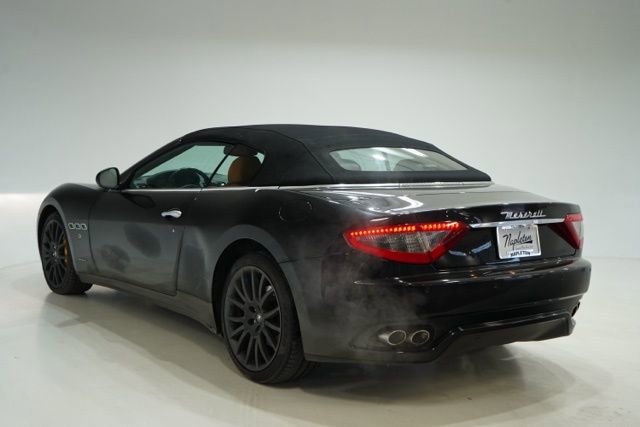 Used 2016 Maserati GranTurismo Convertible RWD image 5