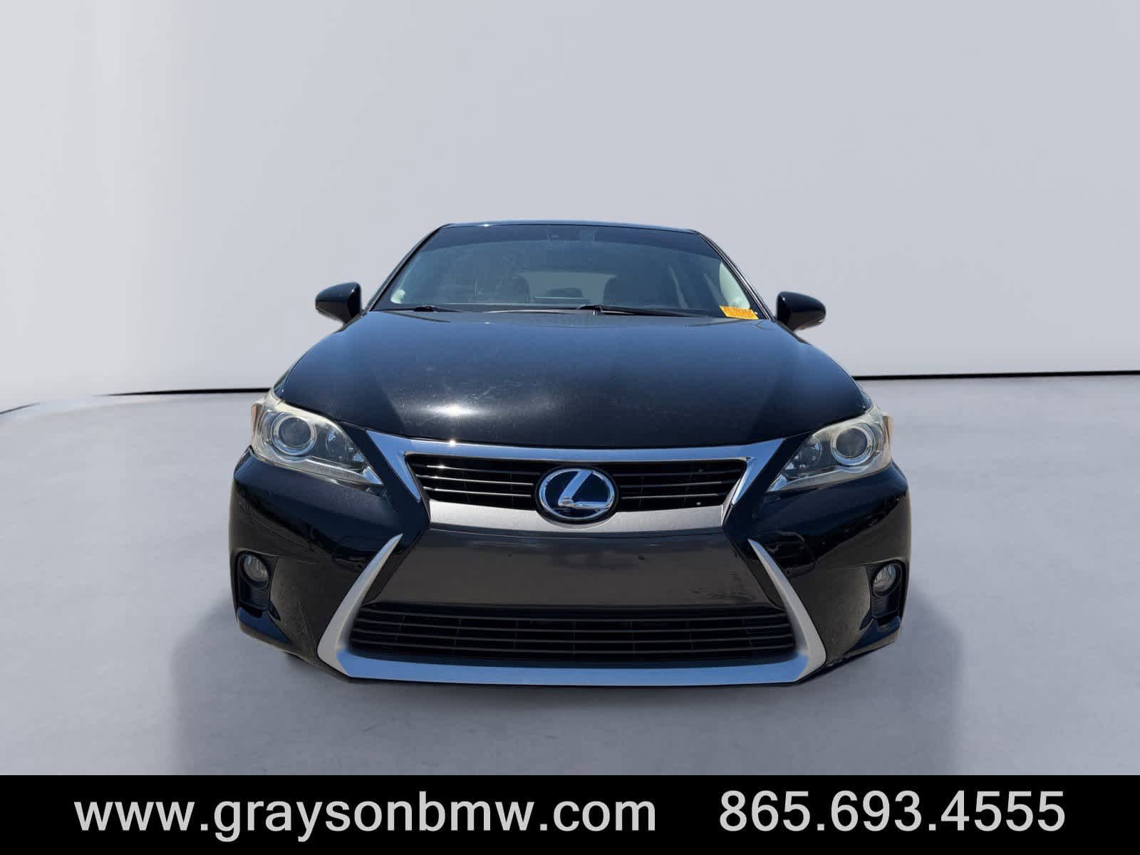 Used 2015 Lexus CT 200h w/ Navigation Package FWD image 8