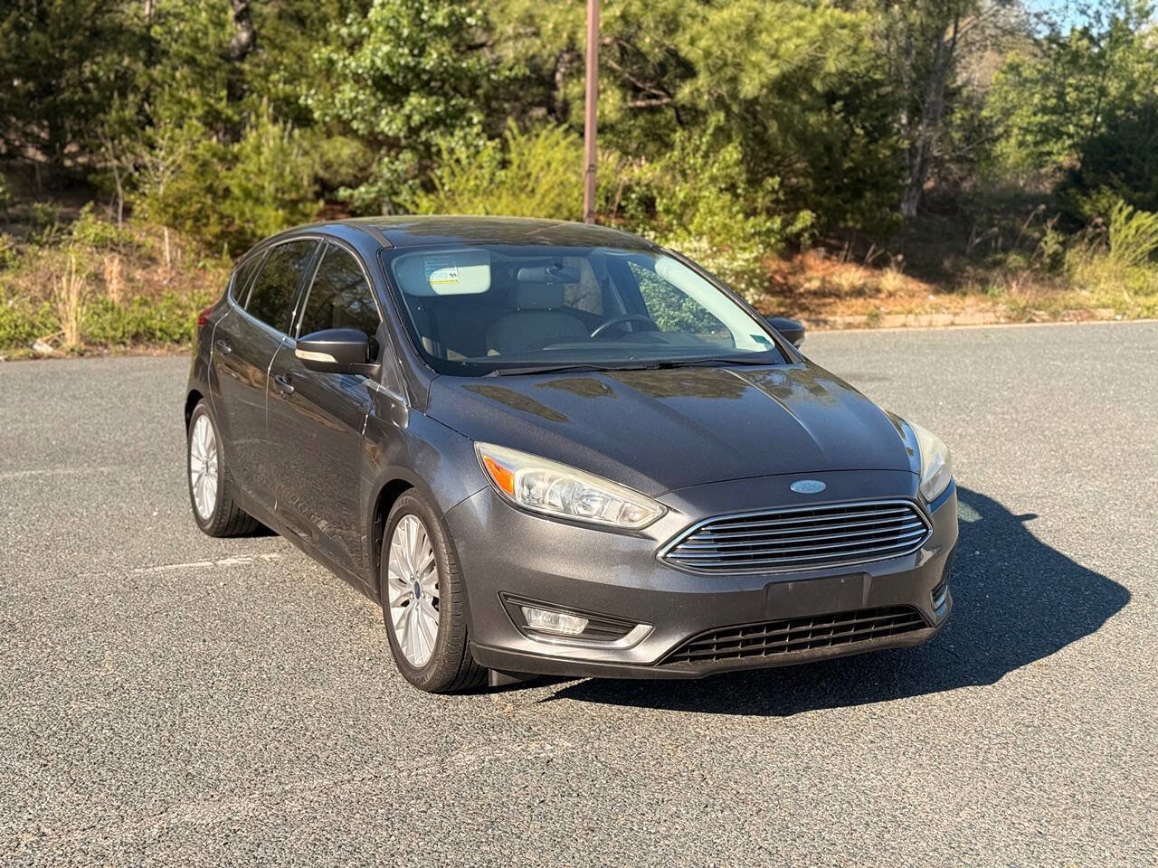 Used 2015 Ford Focus Titanium FWD image 1