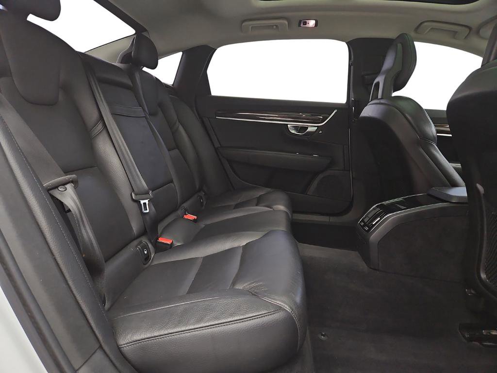 Used 2018 Volvo S90 T6 Momentum w/ Convenience Package image 30
