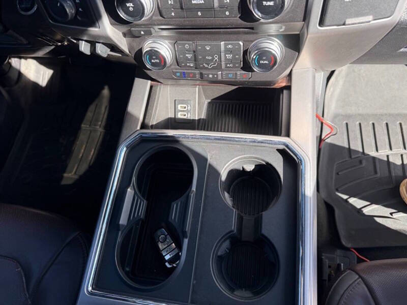 Used 2017 Ford F350 Platinum w/ Platinum Ultimate Package AWD/4WD image 17