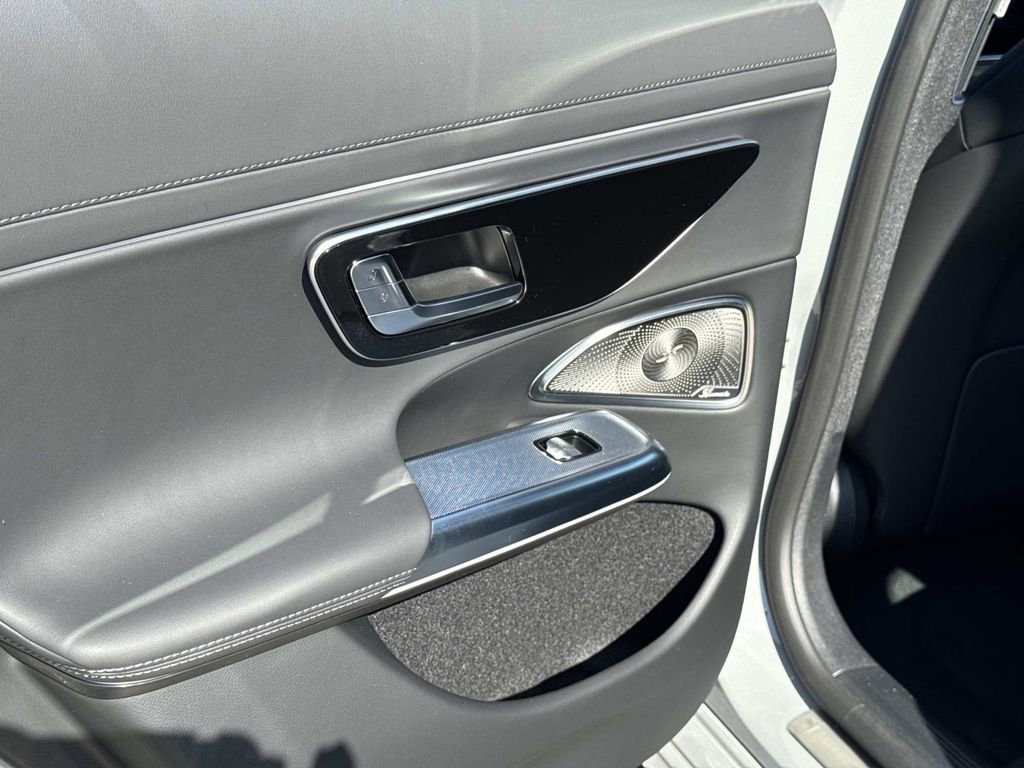 New 2026 Mercedes-Benz E 53 AMG e 4MATIC Sedan image 10