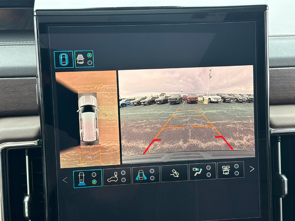 New 2026 GMC Yukon Denali Ultimate AWD/4WD image 24