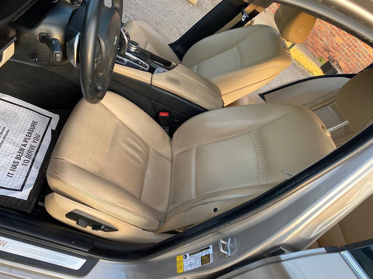 Used 2016 BMW 528i Sedan image 11