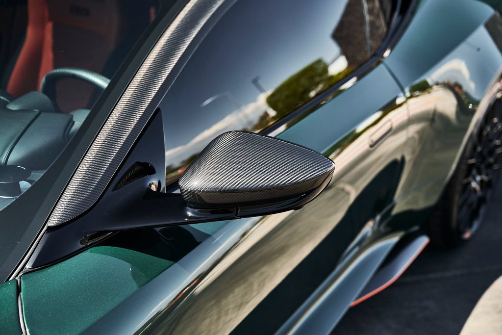 Used 2023 Aston Martin DBS Coupe RWD image 11