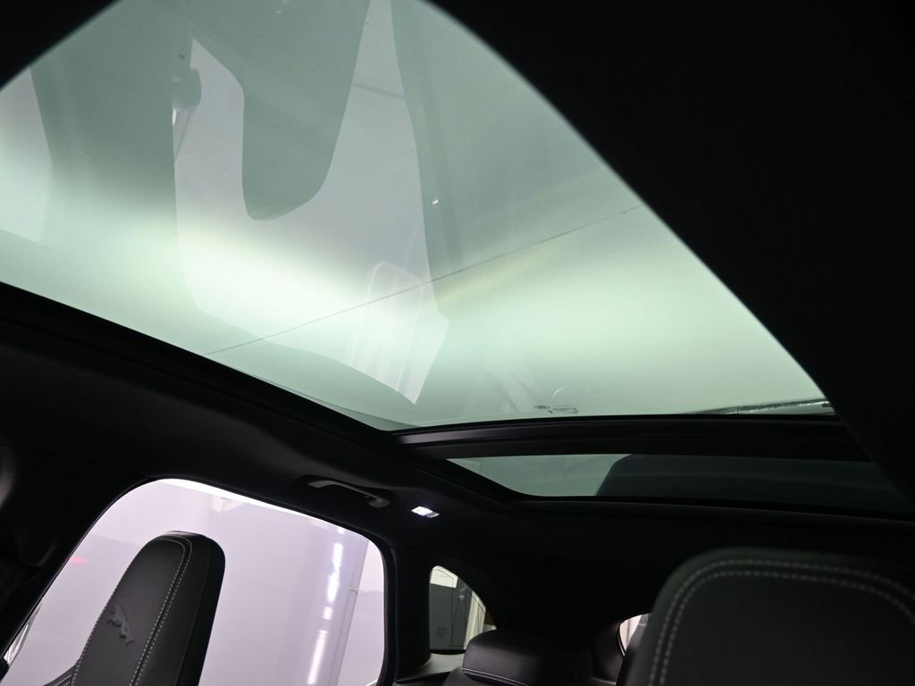 Certified 2025 Jaguar F-PACE R-Dynamic S image 28