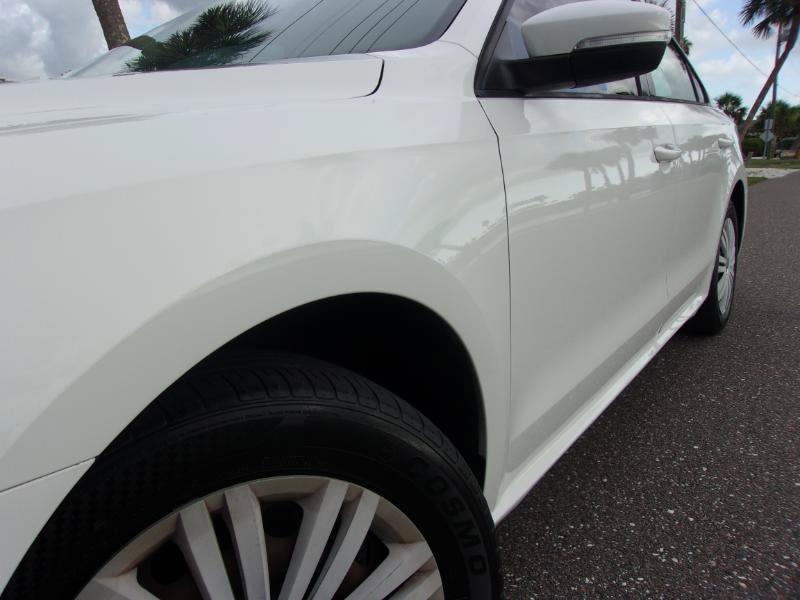 Used 2014 Volkswagen Passat 1.8T S FWD image 12