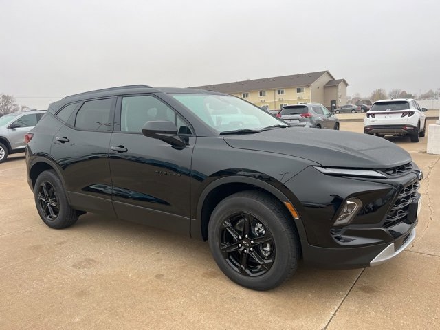 New 2026 Chevrolet Blazer LT image 1