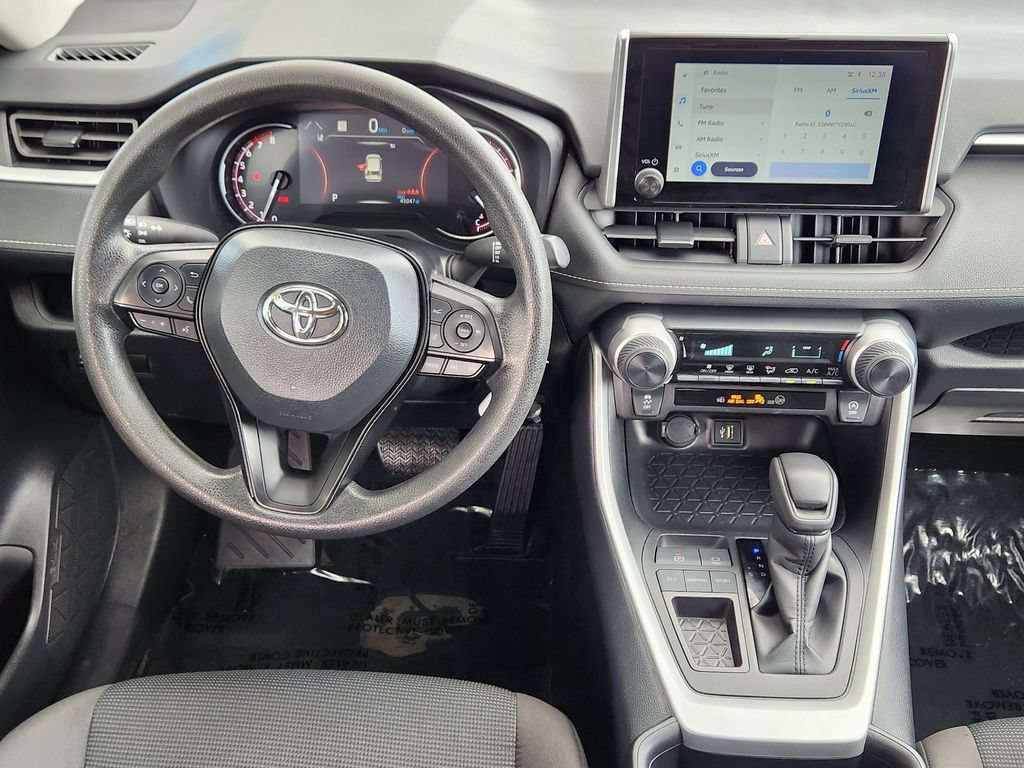 Used 2025 Toyota RAV4 LE FWD image 3