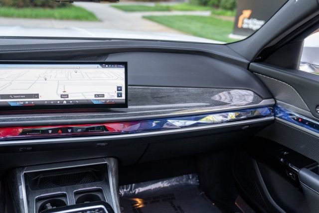 Used 2024 BMW i7 eDrive50 image 26