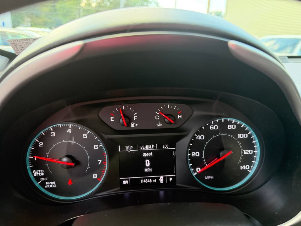 Used 2022 Chevrolet Malibu LT FWD image 16