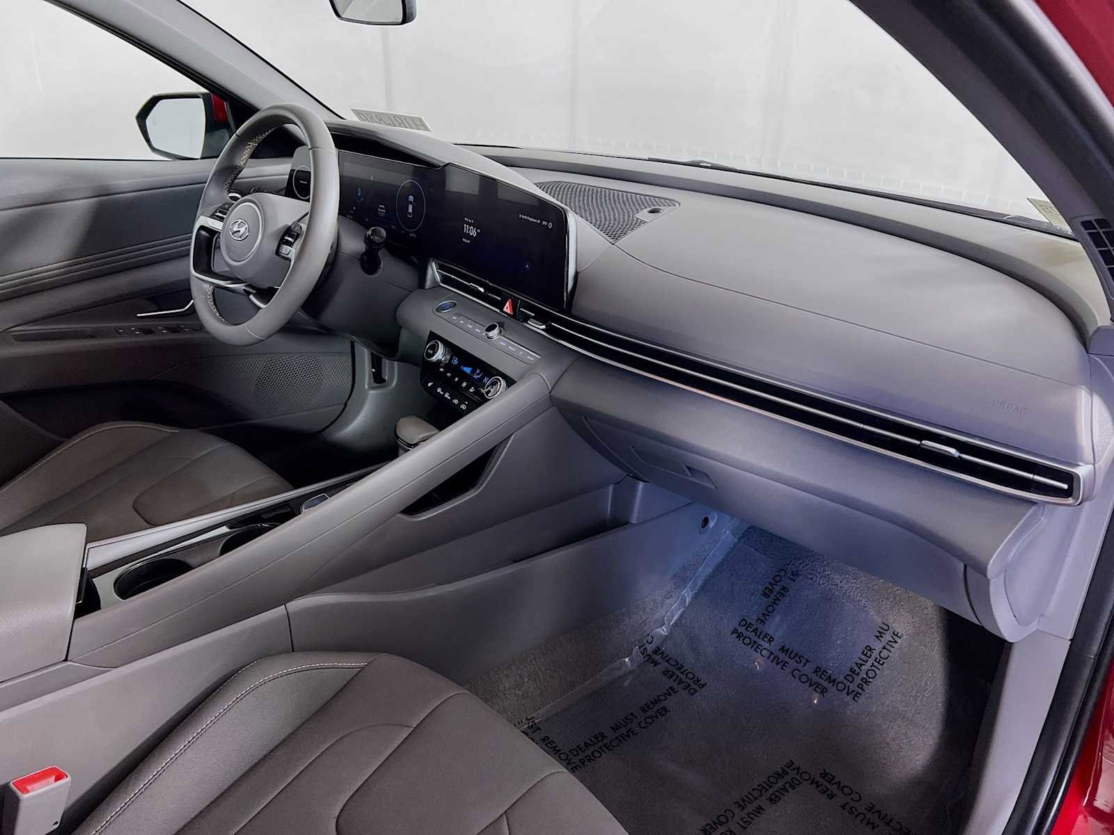 Used 2023 Hyundai Elantra SEL w/ Convenience Package FWD image 29