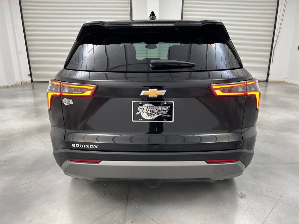 Used 2025 Chevrolet Equinox LT image 6