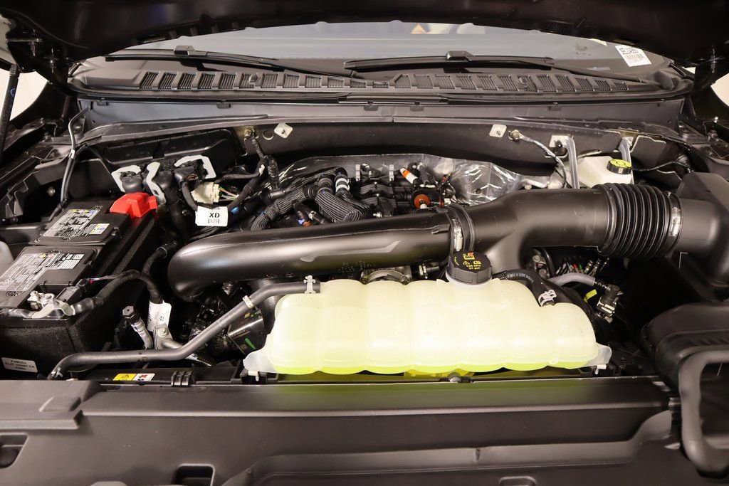 New 2025 Lincoln Navigator Reserve w/ Jet Appearance Package image 21