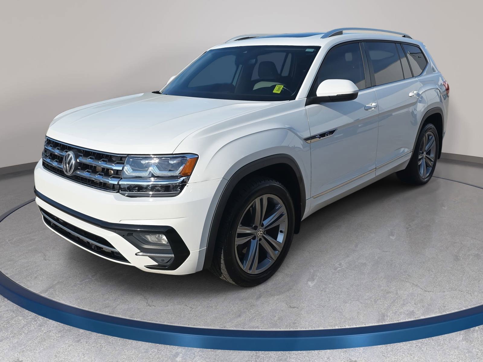 Used 2018 Volkswagen Atlas SEL w/ R-Line Package image 1